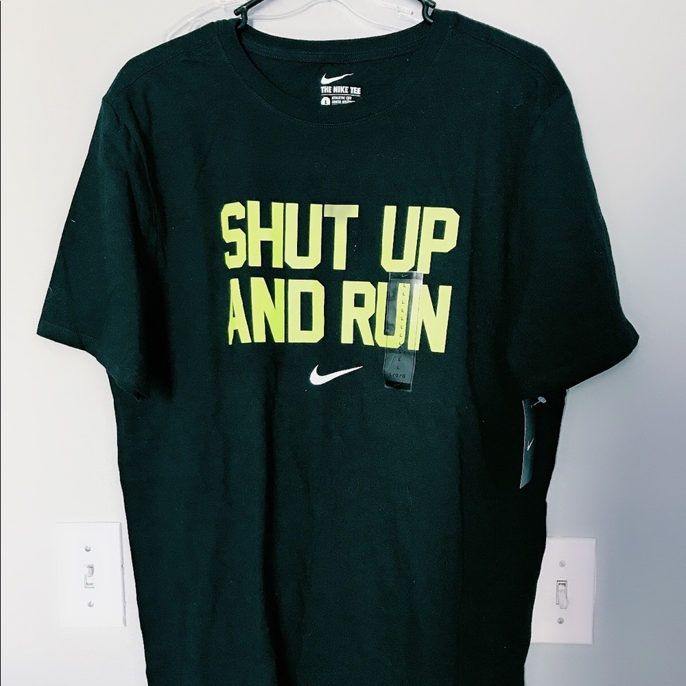 Nike men short sleeve t shirt with defects